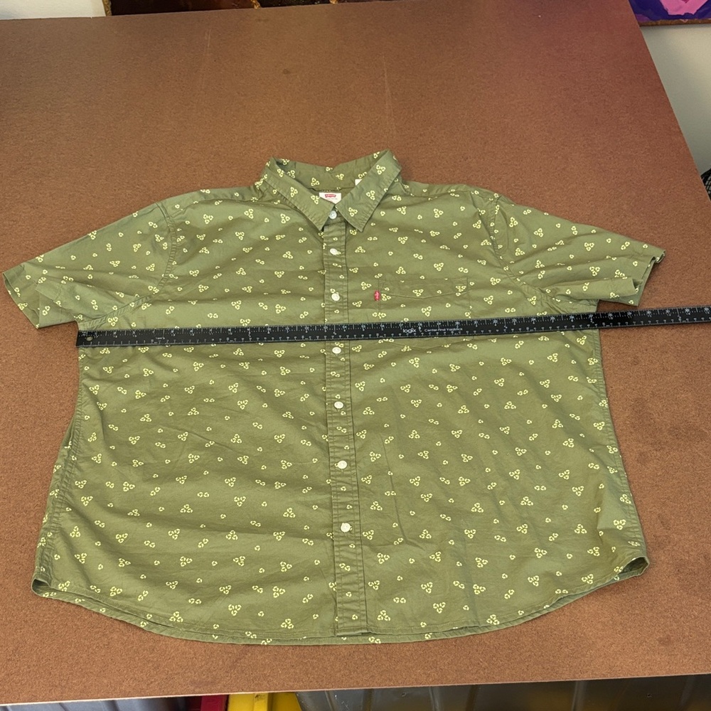 Levi's Olive Patterned Button Down Shirt